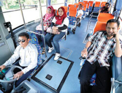 Pertama di Indonesia, Bus Dilengkapi WiFi