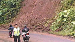 Landslide, Gumitir Macet 6 Jam