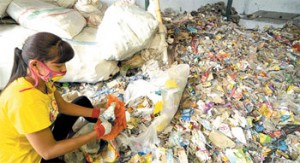 Prospek Sampah Anorganik Menggiurkan