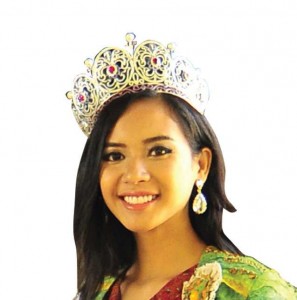 Putri Indonesia Bangga Dengan Batik Banyuwangi