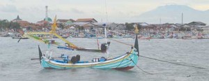 Strong winds, Nelayan Muncar Berhenti Melaut