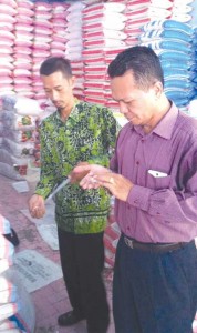 Police Track Rice Using Chemicals