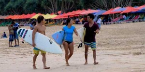 Even Akbar International Surfing Competition di Pulau Merah