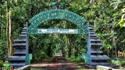 Pintu-Gerbang–Taman-Nasional–Alas-Purwo.