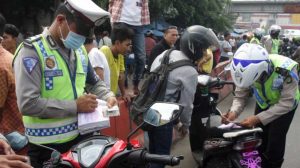 A Week of Obedient Operations, Police are already ticketed 1.101 Offender