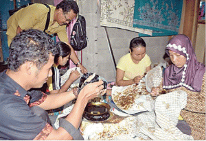 Tampo Village Wins Batik Craft Center