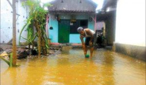 Banjir Masih Hantui Warga Ketapang