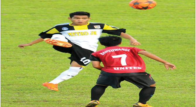 Pemain-BU-(7)-saat-menghadapi-Persekam-Metro-di-ajang-Liga-Nusantara-musim-2013-silam.
