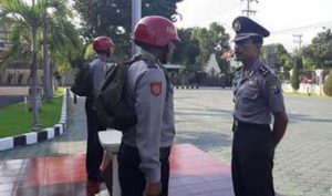 Diduga Pesta Miras dengan Siswi, 2 Oknum Polisi Ditahan Propam