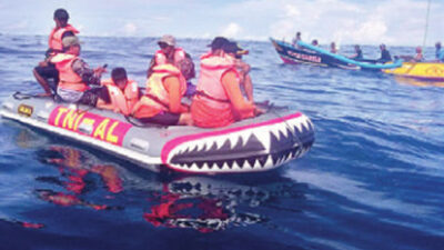 Dihantam Ombak, Nelayan Hilang di Pulau Mustaka