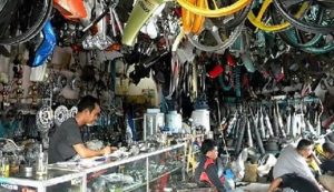 Auto parts sales at the Tile Flea Market are still quiet