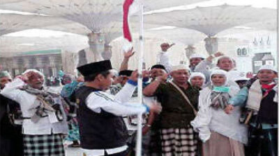 CJH Banyuwangi Rayakan Kemerdekaan di Masjid Nabawi