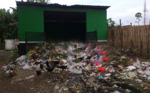 Benculuk Residents Refuse the Location of the Trash in front of the Mushola