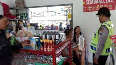 Degree Raid Miras, Pesanggaran Police Seize Dozens of Bottles of Wine and Arak