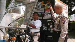 Pria-Difabel-itu-Keliling-Indonesia-Pakai-Motor-Roda-Tiga