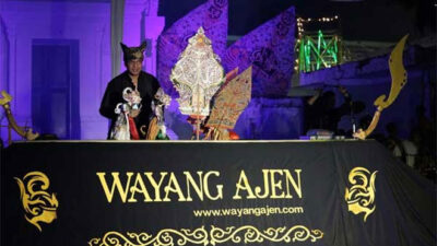 Puppet Ajen Becomes a Ministry of Tourism Gift for Banyuwangi's 246th Anniversary
