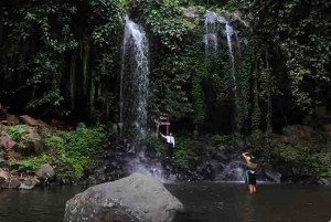 Air Terjun Istana Goa di Gombengsari Mulai Ramai Dikunjungi