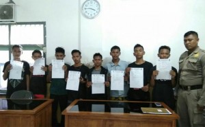 8 Punk kid from Bali caught in Banyuwangi Satpol PP raid