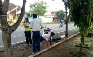 Skipping school, Dua Pelajar Malah Ketangkap Polisi