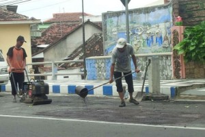 Tahun 2018, Pemkab Banyuwangi Pastikan Ada Pavingisasi di Semua Desa