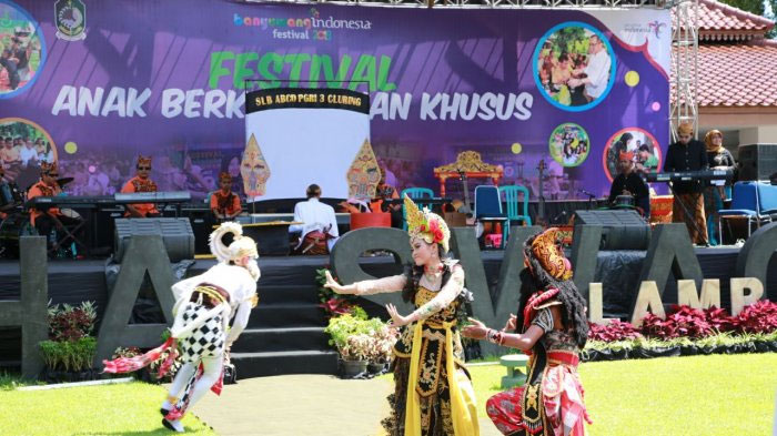 Ribuan Anak  Berkebutuhan Khusus Banyuwangi Saling Unjuk 
