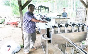 Keren Nih…! Desa Ketapang Sulap Limbah Plastik Jadi BBM