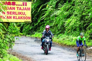 Sambut Annual Meeting IMF-World Bank, Jalan ke Gunung Ijen Dilebarkan 7 Meter