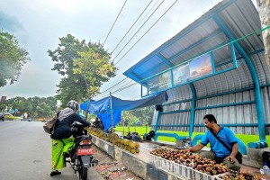 Pedagang Langgar Zona Waktu