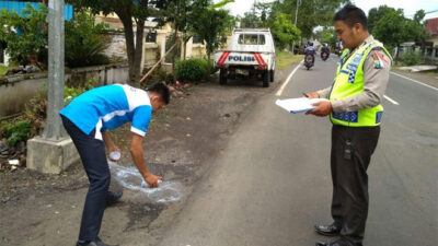 Brakkk! Driven by Motor, Onthel Cyclist Died