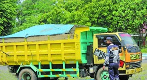 Puluhan Kendaraan Tidak Laik Jalan Terjaring Operasi Uji Petik Dishub & Kepolisian