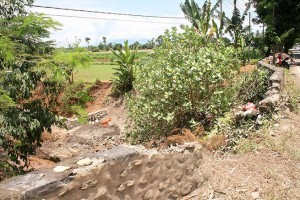 Takut Longsor, Warga Plengseng Sungai Possumur