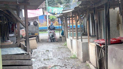 Kalah Bersaing, Pasar Tradisional Semakin Terpuruk