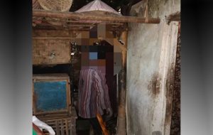 commotion! Grandpa 70 Year in Singojuruh Found Dead Hanging Himself