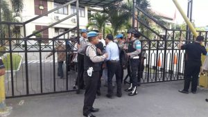 Pasca Ledakan Bom di Polrestabes Surabaya, Penjagaan Mapolres Banyuwangi Diperketat