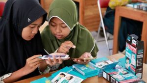 Pelajar Desa di Banyuwangi Gunakan Aplikasi Ruangguru Untuk Belajar