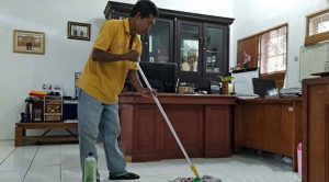 Bambang Sumartono, Cicit Mantan Bupati yang Setia Mengabdi pada Pemkab