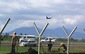 Frekuensi Radio Karaoke dan Layang-layang Ganggu Keselamatan Penerbangan di Banyuwangi