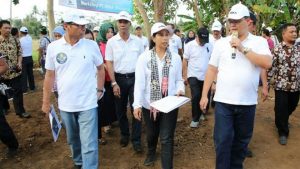 Menteri BUMN Rini Soemarno Cek Lokasi Pabrik PT INKA di Banyuwangi
