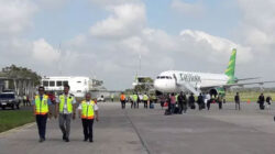 Pesawat-Airbus-Komersial-Resmi-Mendarat-di-Bandara-Banyuwangi