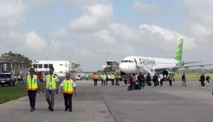 Pesawat Airbus Komersial Resmi Mendarat di Bandara Banyuwangi