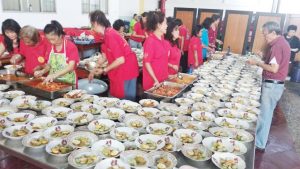 Festival Imlek Banyuwangi Suguhkan 10 Ribu Lontong Cap Go Meh