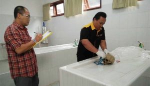 Fish Finders in Banyuwangi Find a Human Skull Head