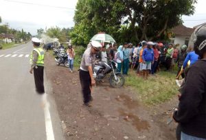 Pejalan Kaki Tewas Diseruduk Avanza di Genteng
