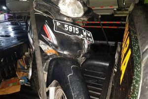 Trucks vs Motorcycles in Bangorejo, One Person Died