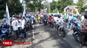 Ribuan Pendukung Prabowo-Sandiaga Konvoi Akbar di Banyuwangi