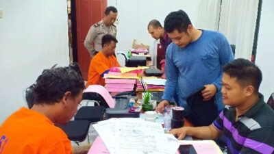 Polisi Tangkap Penjual dan Pemasok Puluhan Liter Arak Bali