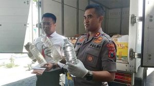 Polisi Gagalkan Penyelundupan Ratusan Liter Arak Bali