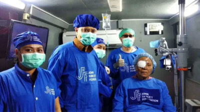 Collaborate with PT BSI, PMI Banyuwangi Holds Free Cataract Surgery