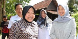 Kunjungi Banyuwangi, Wali Kota Surabaya Tri Rismaharini Bersantai di Bukit Teletubbies