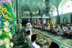 The joy of the Banyuwangi Egg Tradition, Wine Thousands of Eggs from 5 corner